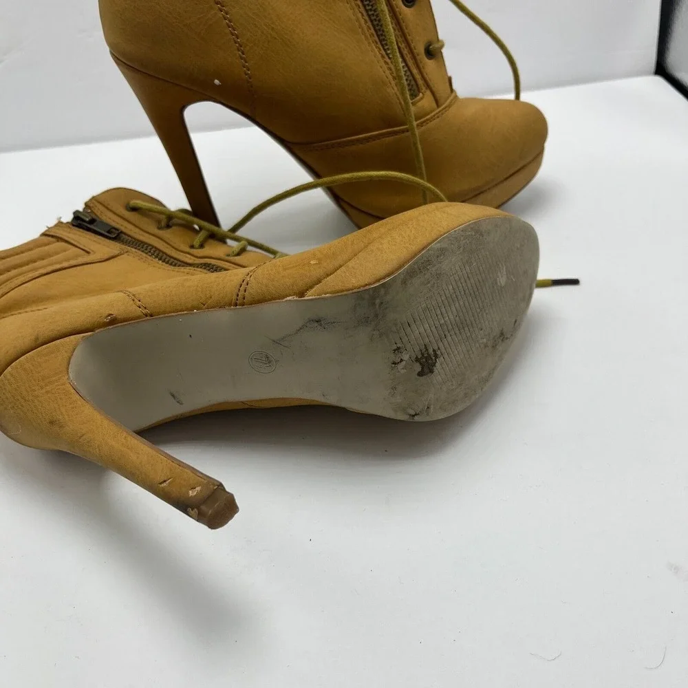 Steve Madden women's zip lace‎ boots tan size 7.5